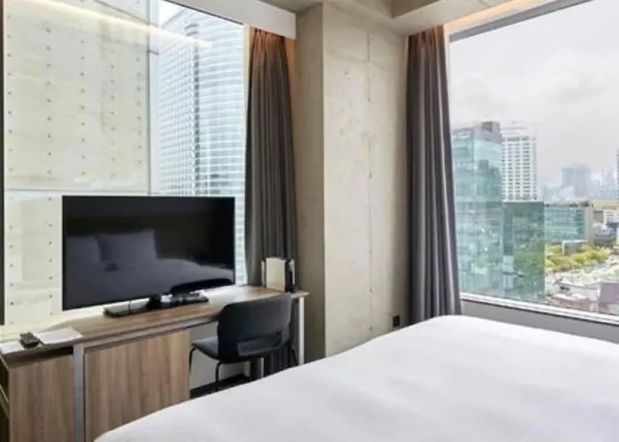 Hotel In 9 4*
